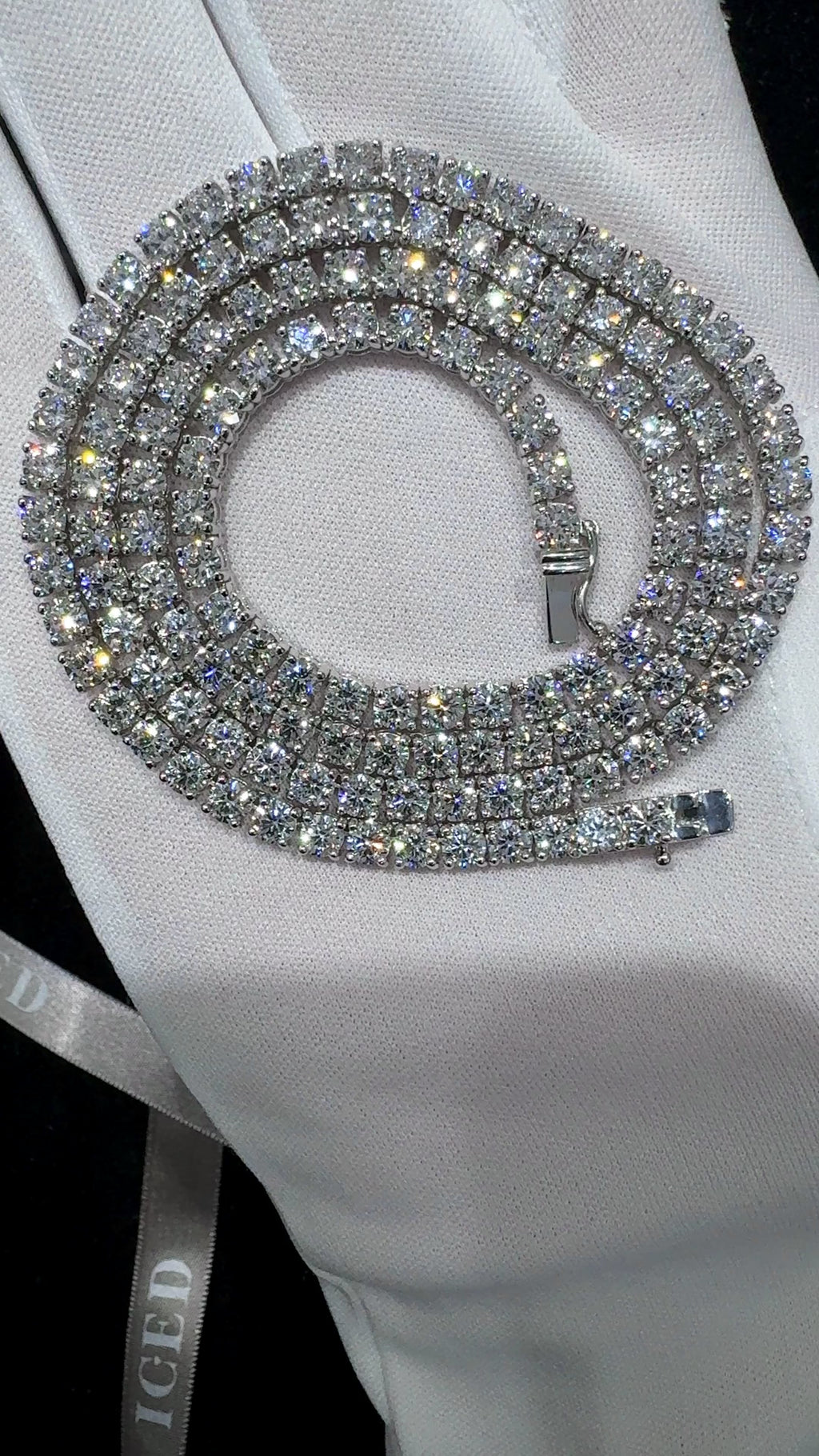 28.12 Ctw VVS Lab Diamond 20 Pointer Tennis Chain - 22 Inches 14K